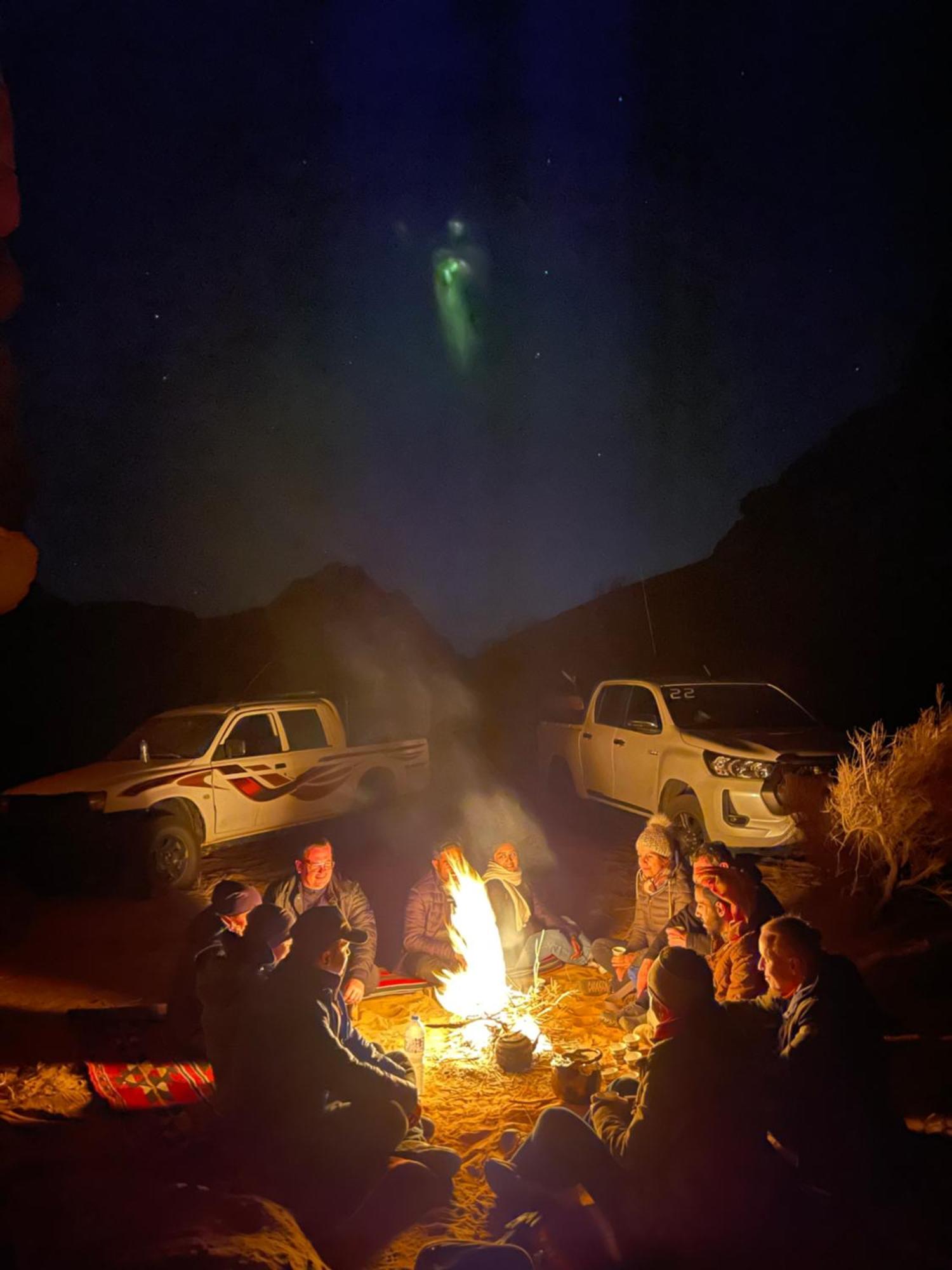 Wadi Rum Sunset Camp Exterior photo